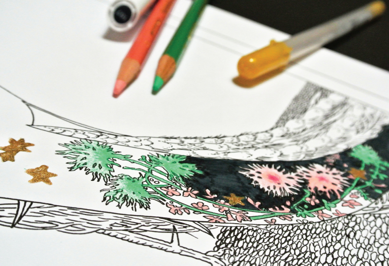 mochiliving_morestyle_coloringtherapy_thebestfashioncoloringbooksforadults_vogue_peacock_closeup_georgewolfeplank